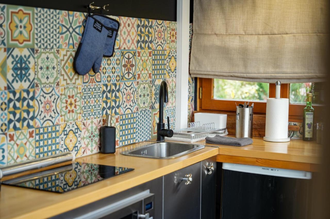 Kaebane 85, Lodge Avec Spa Au Bord De L'Eau Prouilly المظهر الخارجي الصورة